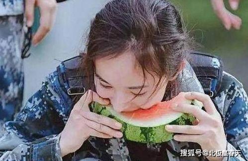 明星吃瓜好吃吗,揭秘娱乐圈的甜蜜诱惑